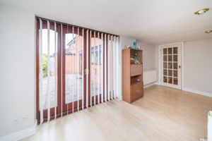 FAMILY/PLAY ROOM- click for photo gallery